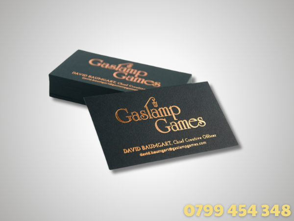 Thẻ nhựa ép kim